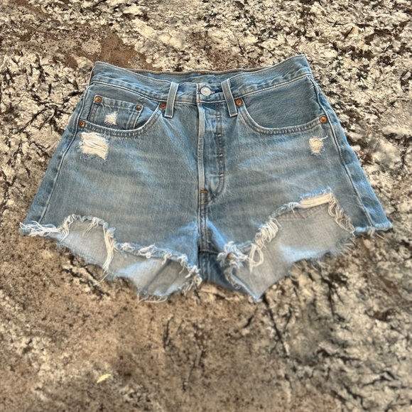 Levi’s 501 Denim Shorts - Picture 2 of 6